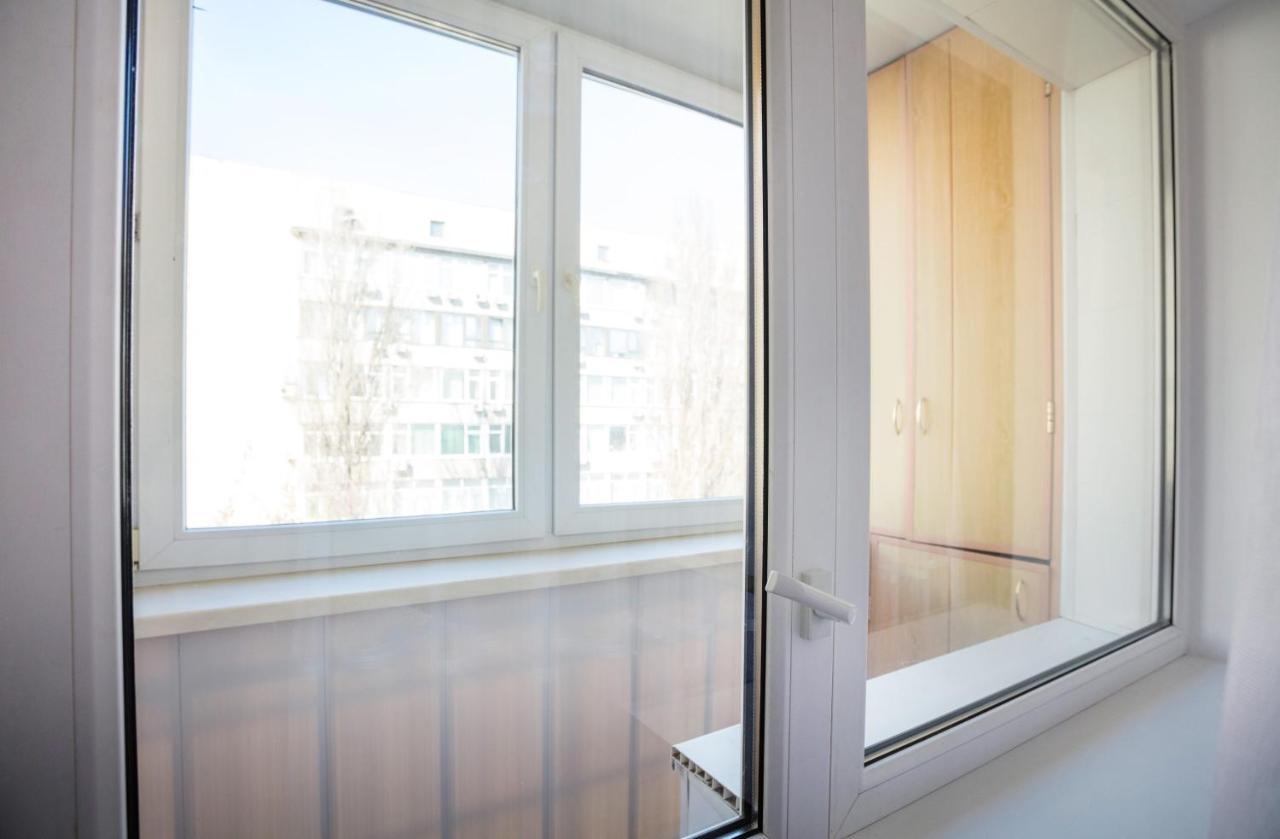 Apartment Near Metro Pecherskaya Kiev Exterior foto